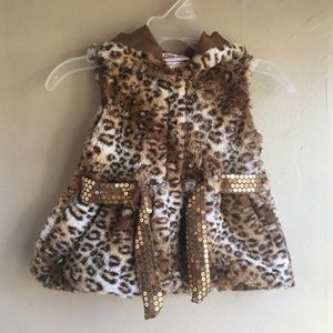 Extremely soft faux fur leopard print girls vest